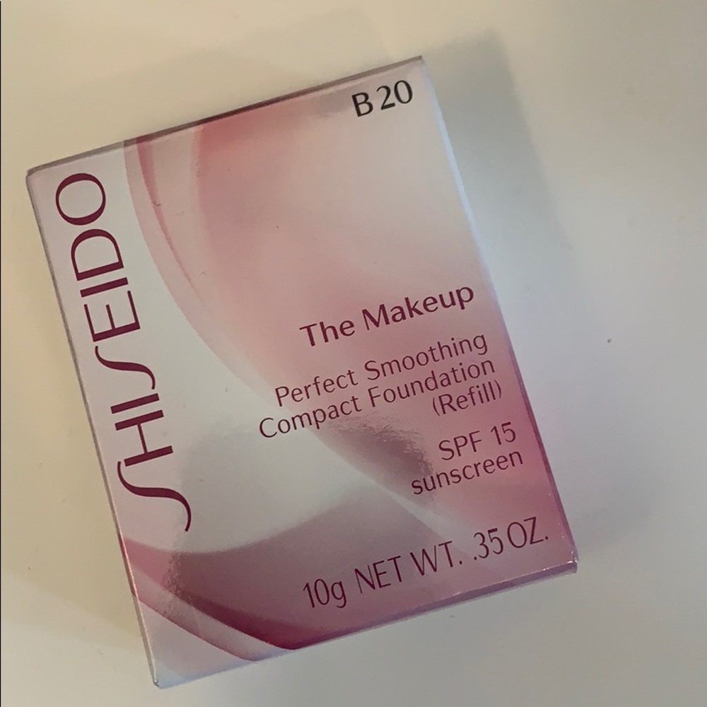 Shiseido Perfect Smoothing Foundation Refill B20